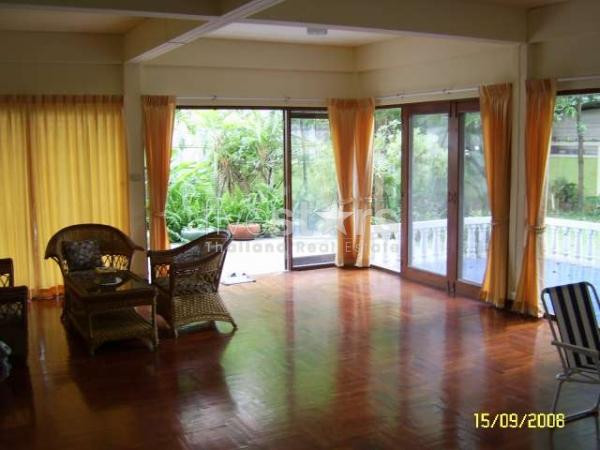 à Bangkok, maison indépendante quartier Phrom pong, photo 3