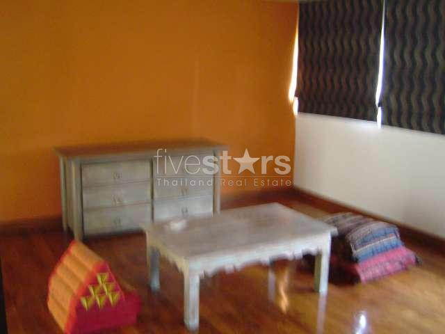 in Bangkok, A modern 4 bedroom townhouse in secure compound in Ekamai area., photo 2