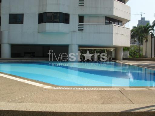 à Bangkok, appartement spacieux avec 2 chambres quartier Phrompong, photo 4