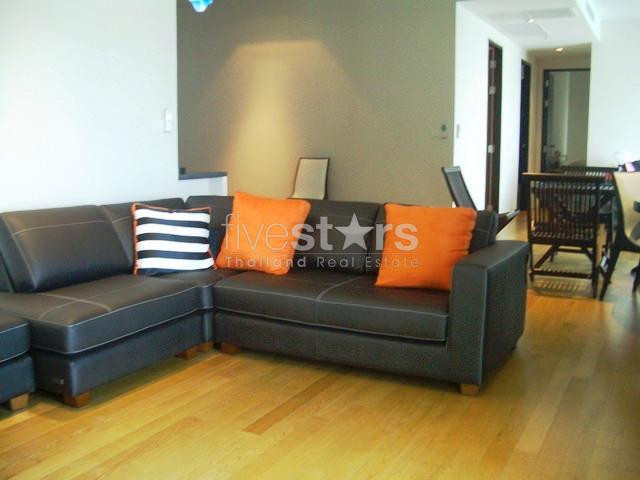 For rent in Bangkok, Promphong area, a luxury apartment with fully furnished 2 bedrooms, usable space 162 Sqm.,, photo 3