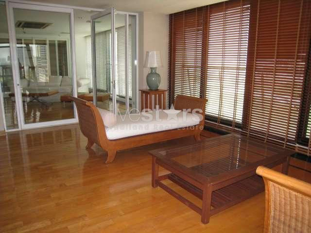 in Bangkok,Nice 3 bedrooms Fully Furnished with Oriental style, Jacuzzi inside and walking distance to BTS Chidlom Station, photo 3