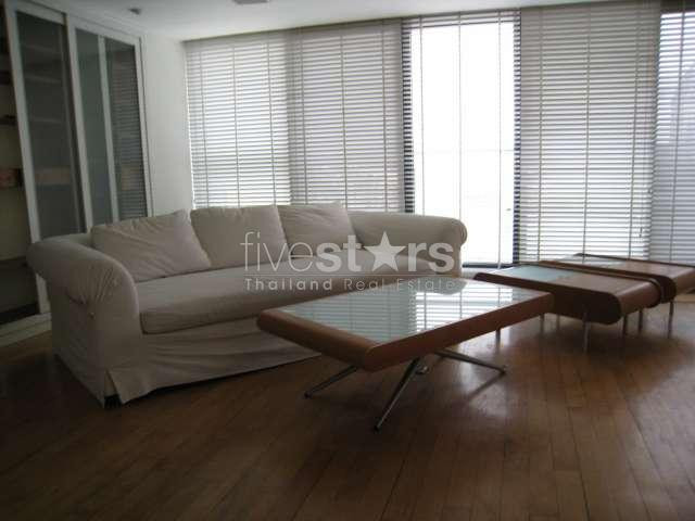 in Bangkok,Nice 3 bedrooms Fully Furnished with Oriental style, Jacuzzi inside and walking distance to BTS Chidlom Station, photo 4