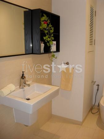 à Bangkok, bel appartement spacieux récemment rénové avec 3 chambres quartier Ekamai, photo 2
