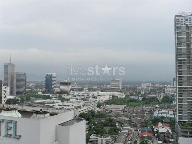 Appartement à louer à Bangkok, dans le quartier Sukhumvit, à proximité de la station de BTS Phrompong, photo 2