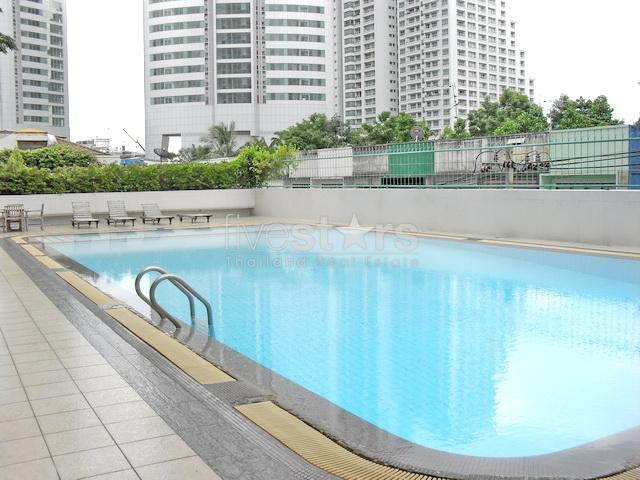 in Bangkok, Asoke Area, Newly Renovated 3 bedrooms Apartment , Walking to BTS Asoke Station, photo 3