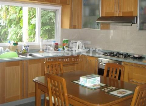 in Bangkok, Prompong area, luxury & exclusive house with private pool and large garden, near BTS prompong, photo 3
