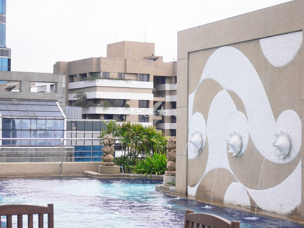 in Bangkok, Asoke area, nice condo, modern style, high floor, nearby BTS & MRT, photo 7