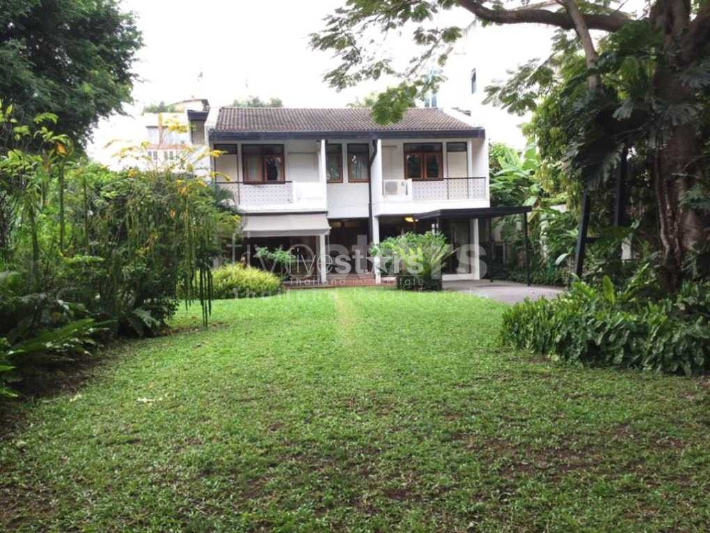 à Bangkok, jolie villa colonial dans une résidence sécurisée quartier Asoke, photo 2