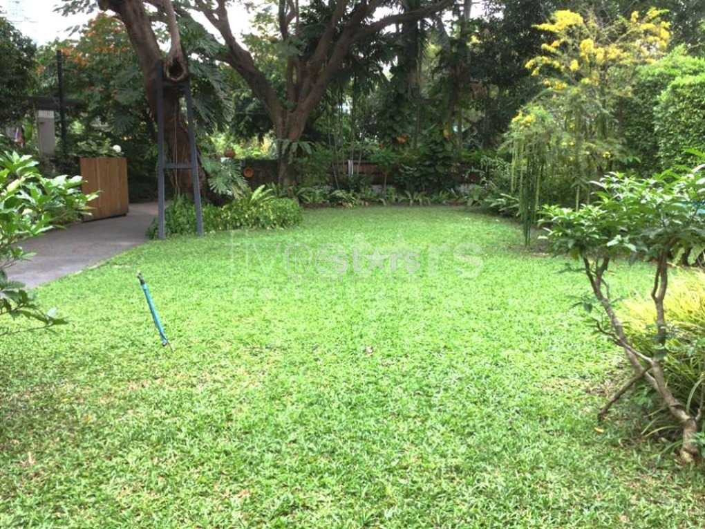 à Bangkok, jolie villa colonial dans une résidence sécurisée quartier Asoke, photo 4