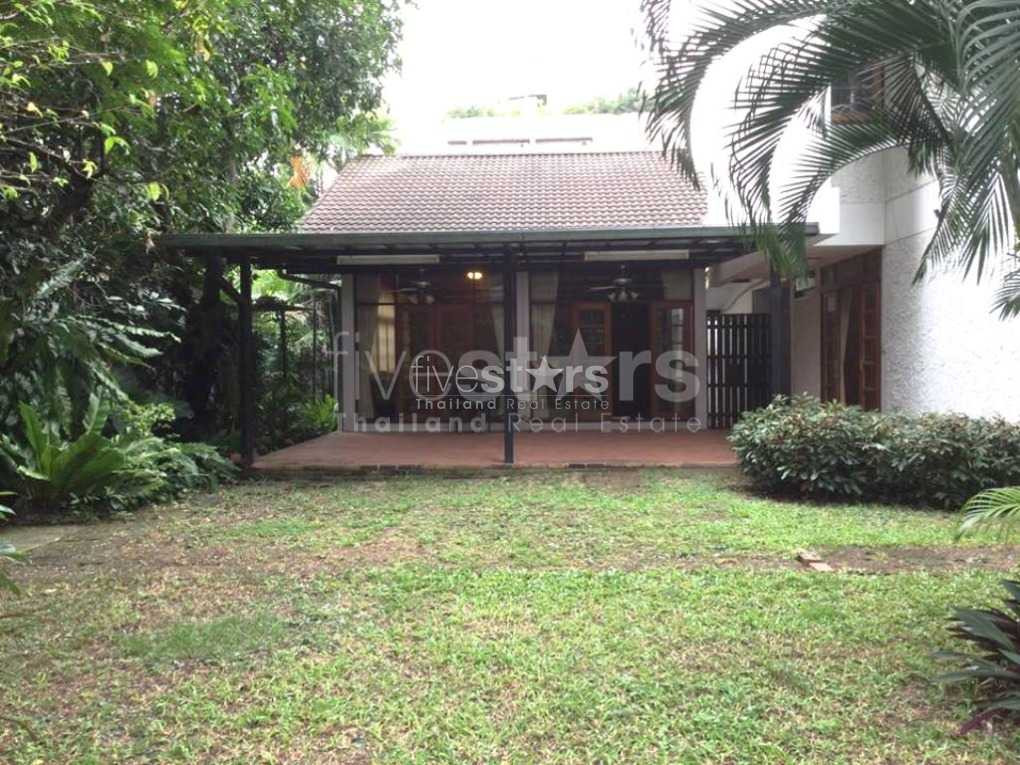 à Bangkok, jolie villa colonial dans une résidence sécurisée quartier Asoke, photo 5