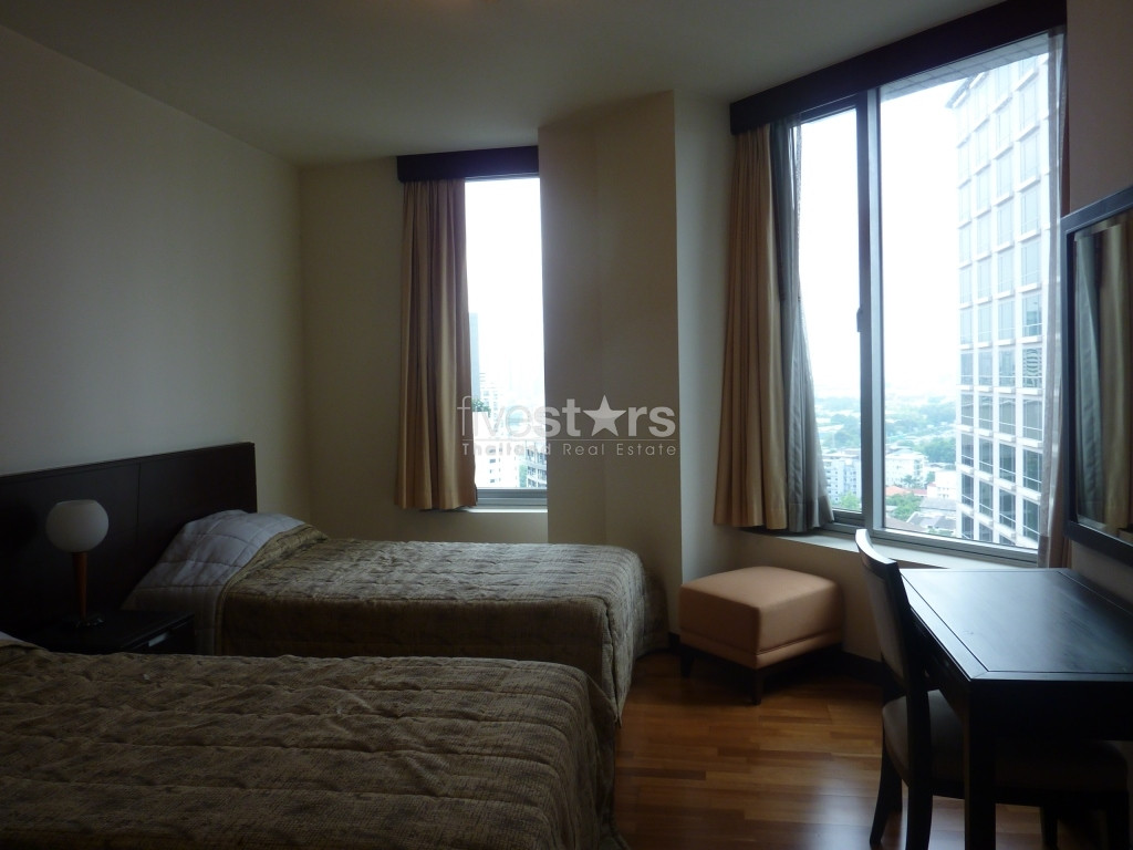 in Bangkok, Ploenchit area, nice condo, high floor, good view, near BTS Ploenchit, photo 6