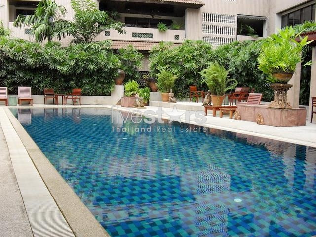 3 bedrooms Villa in Phrompong area close to BTS station, photo 10