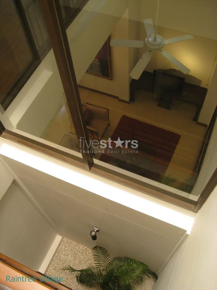 3 bedrooms Villa in Phrompong area close to BTS station, photo 8