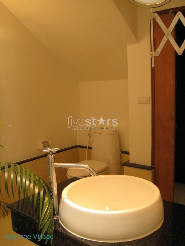 3 bedrooms Villa in Phrompong area close to BTS station, photo 9