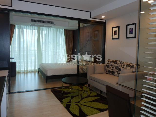 in Bangkok, Rajdamri Area, Modern 1 bedroom, Fully Furnished, only 50 meters from BTS Rajdamri, photo 2