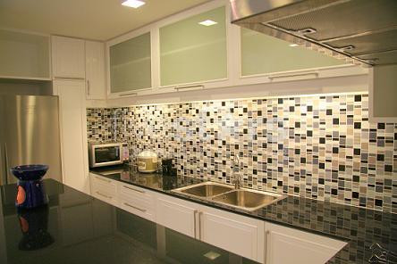 in Bangkok, Sukhumvit area, new and modern condo, near BTS Prompong station, photo 2