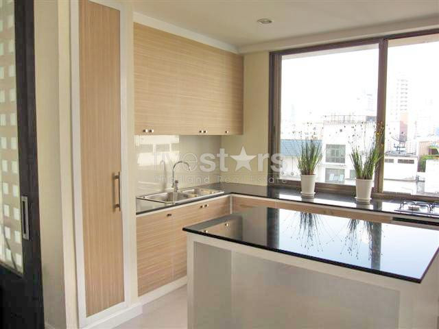 in Bangkok, Sukhumvit Area, Newly Renovate 2 bedrooms, Fully Furnised, closed to BTS Nana, photo 2