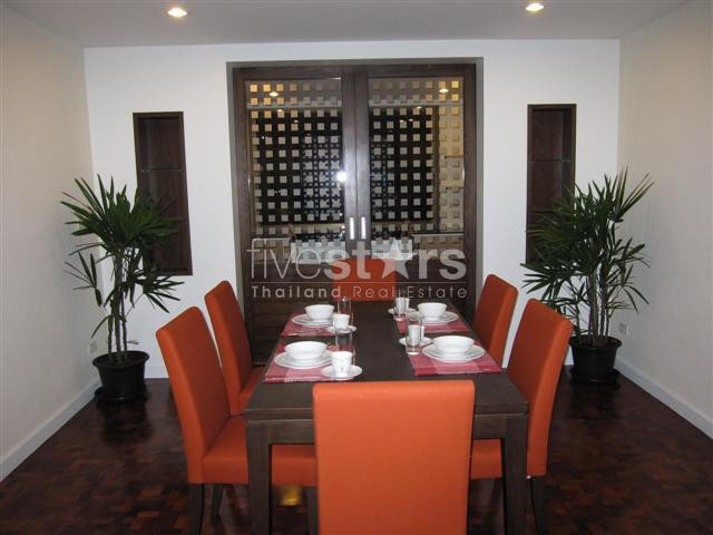 in Bangkok, Sukhumvit Area, Newly Renovate 2 bedrooms, Fully Furnised, closed to BTS Nana, photo 4