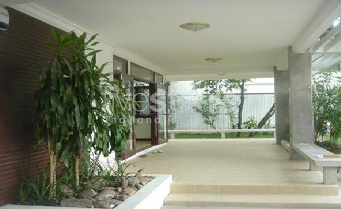Nice 3 bedrooms house with Large Garden Phromphong area, photo 4
