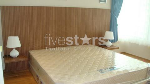 à Bangkok, appartement moderne avec 3 chambres proche BTS Prompong, photo 4