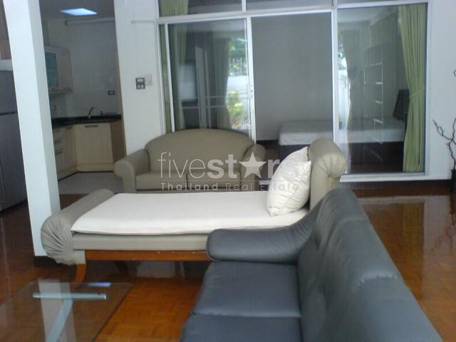 For rent in Bangkok, Chidlom area,lovely 1 bedroom in area of bussiness center. Convenience with BTS Chidlom., photo 2