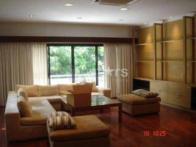 In Bangkok, a wonderful 4 bedrooms house, Sathorn area, photo 2