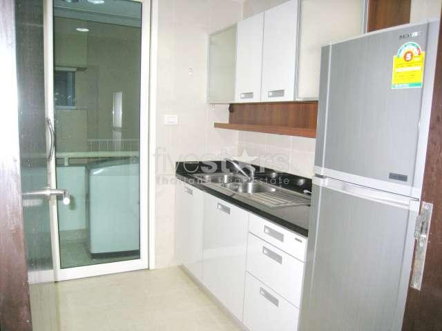 à Bangkok, quartier Sukhumvit-Prompong, un appartement moderne avec 2 chambres., photo 3
