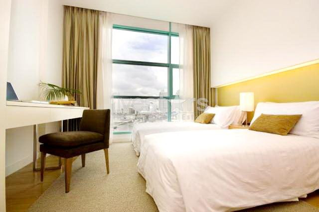 à Bangkok, appartement moderne avec 1 chambre en bordure de rivière Chao Phraya, photo 4