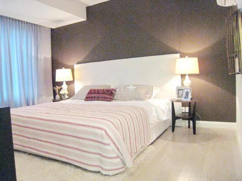 à Bangkok, quartier Sukhumvit-Ploenchit, un appartement moderne avec 1 chambre.