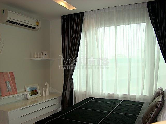 à Bangkok, quartier Sukhumvit-Thonglor, un appartement moderne avec 1 chambre