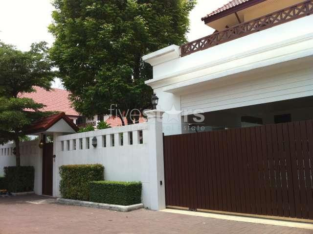jolie maison avec 4 chambres et piscine privée facile d'accès au lycée Francais, photo 6