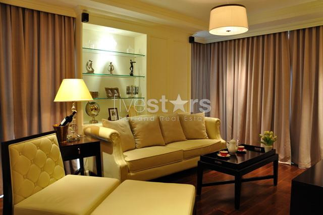 à Bangkok, quartier Sukhumvit - Ekamaï, un appartement élégant avec 2 chambres