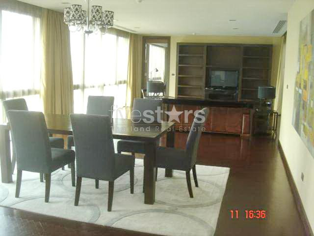 à Bangkok, quartier Sukhumvit - Ekamaï, un appartement agréable avec 2 chambres