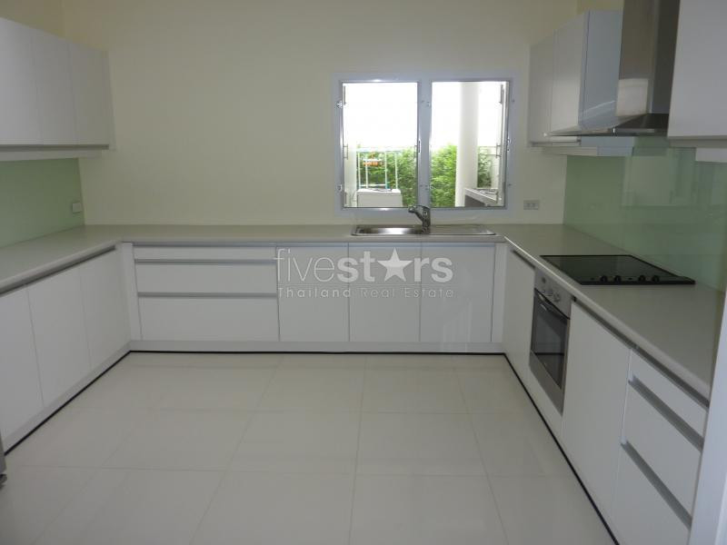 in Bangkok, nice 3 bedroom house with a huge private garden close to Tonglor BTS station, photo 5