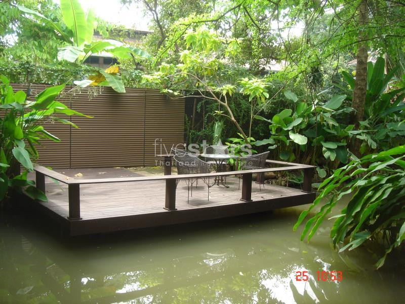 à Bangkok, sur Sathorn road, une maison traditionnelle style thaï avec 2 chambres, photo 2