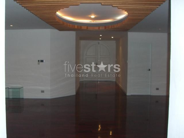appartement spacieux de 380 m2 avec 4 chambres quartier Asoke, photo 4