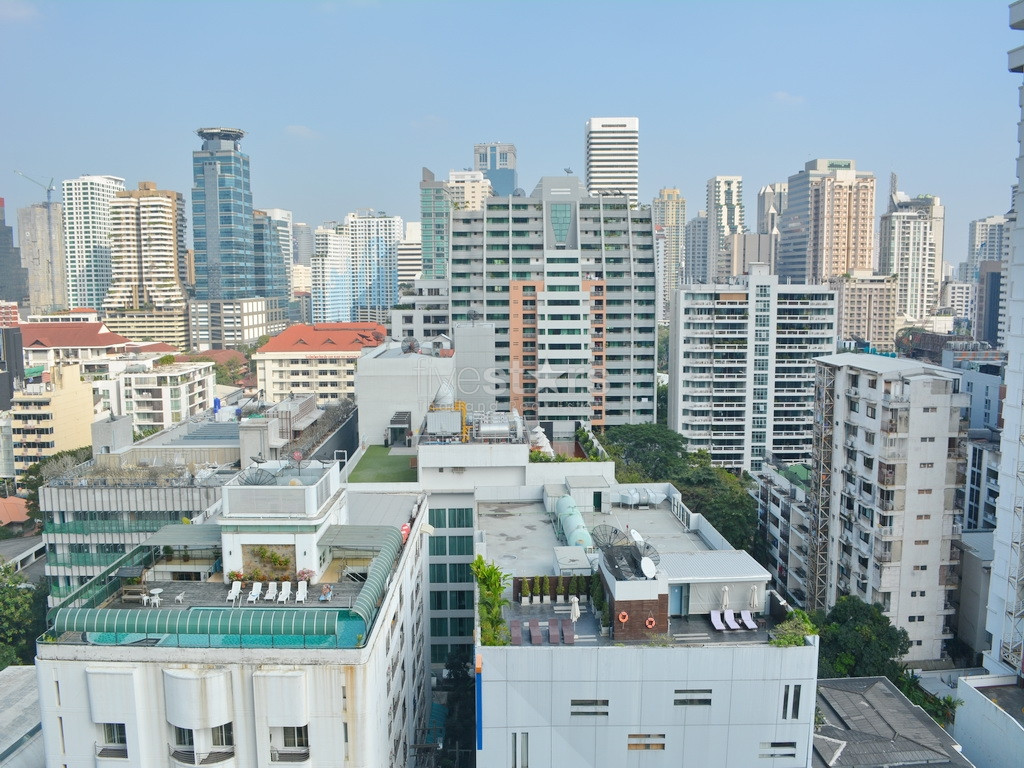 à Bangkok, appartement moderne avec 2 chambres Sukhumvit soi 11