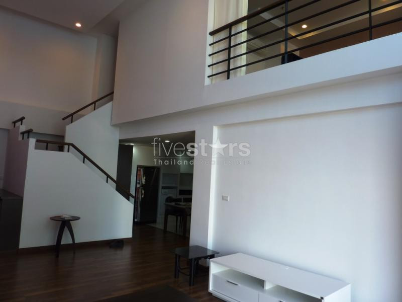 à Bangkok, appartement duplex avec 2 chambres et une jolie vue dégagée, photo 2