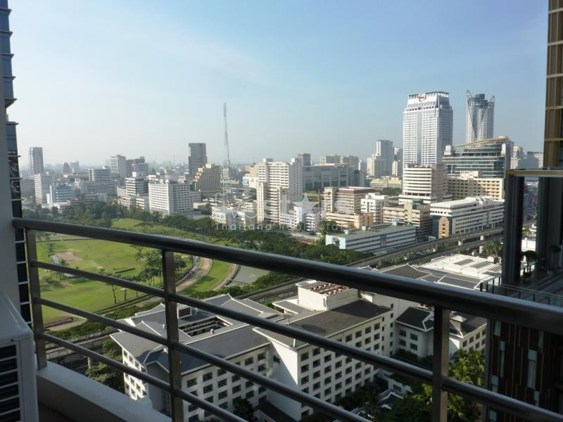 à Bangkok, appartement duplex avec 2 chambres et une jolie vue dégagée, photo 3
