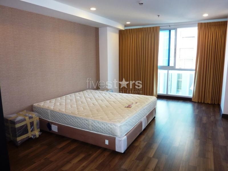 à Bangkok, appartement duplex avec 2 chambres et une jolie vue dégagée, photo 4