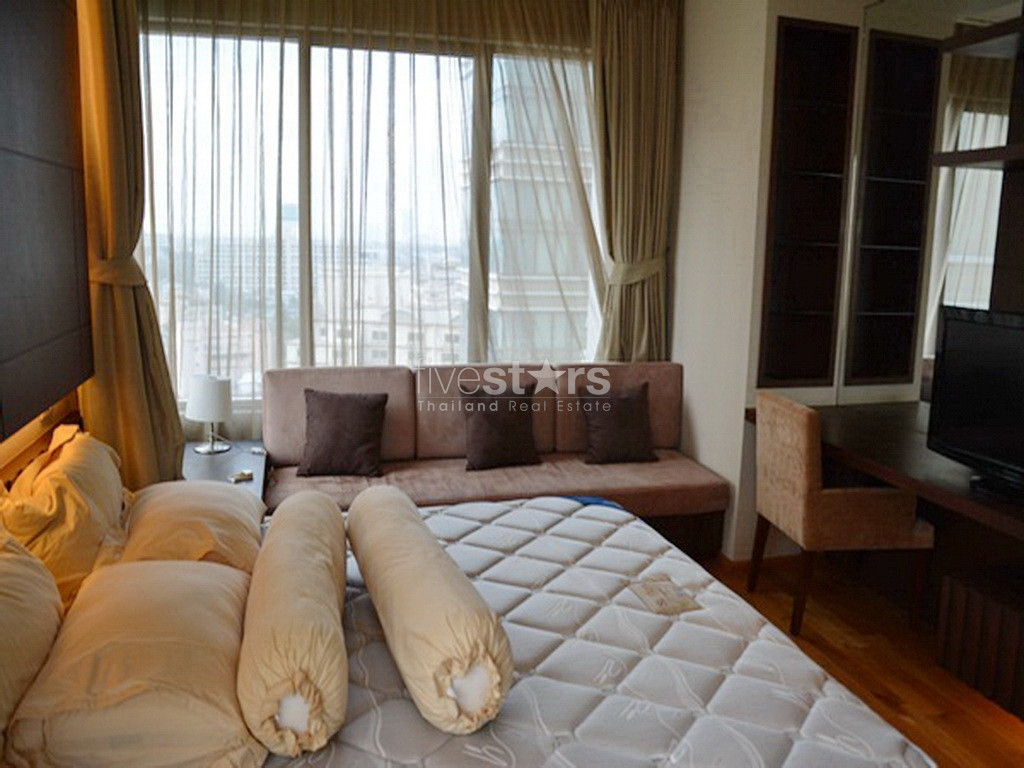 à Bangkok, appartement modern avec 2 chambres dans un immeuble de standing quartier Prompong, photo 6