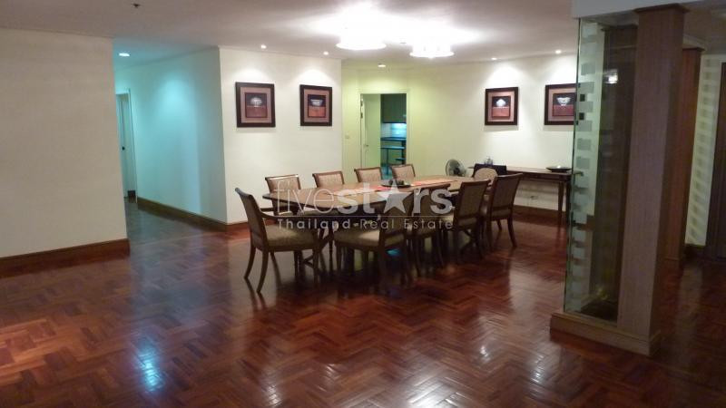 Big 3 Bedroom Apartment For Rent in Sukhumvit Soi 11, photo 8