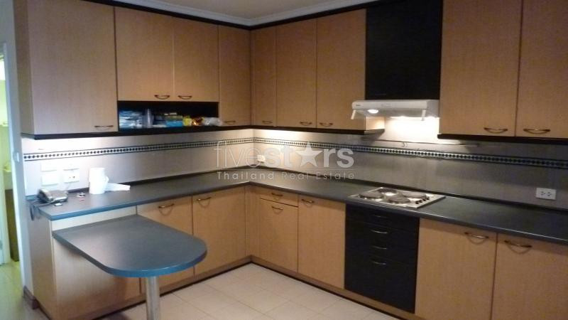 Large 3 Bedroom Apartment For Rent In Sukhumvit 11, photo 2