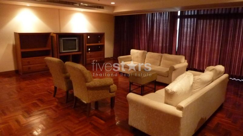 Large 3 Bedroom Apartment For Rent In Sukhumvit 11, photo 3