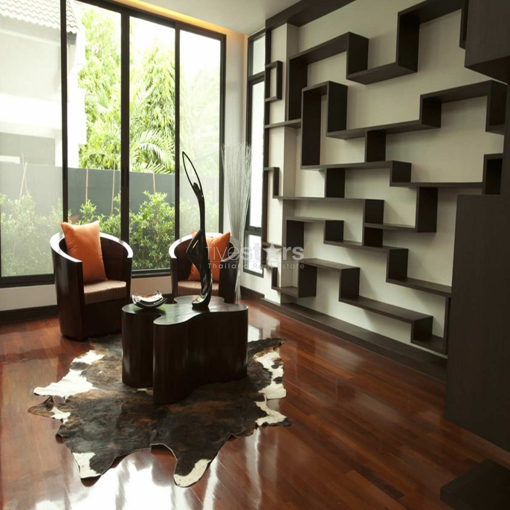 modern 3 storey house for sale in Ekamai area, photo 5