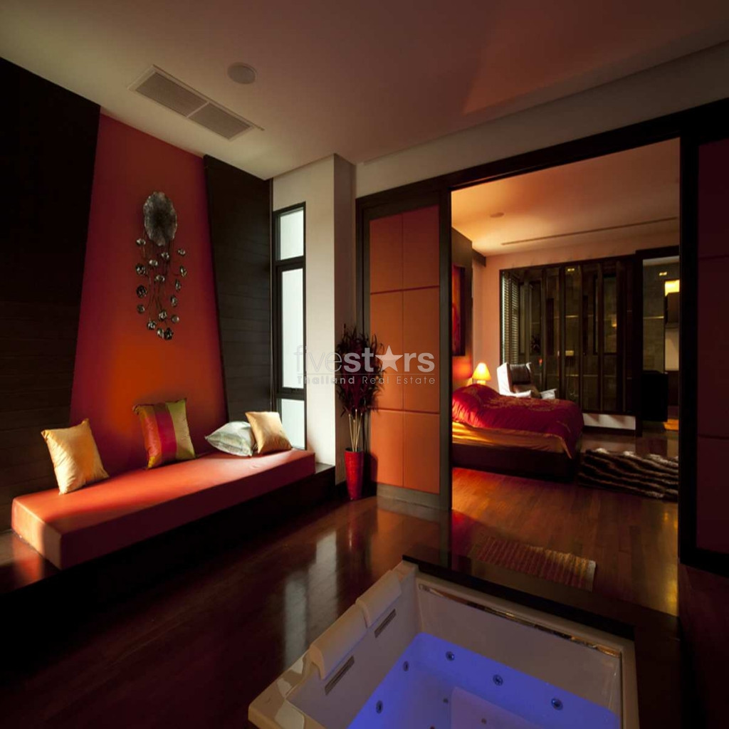 modern 3 storey house for sale in Ekamai area, photo 7