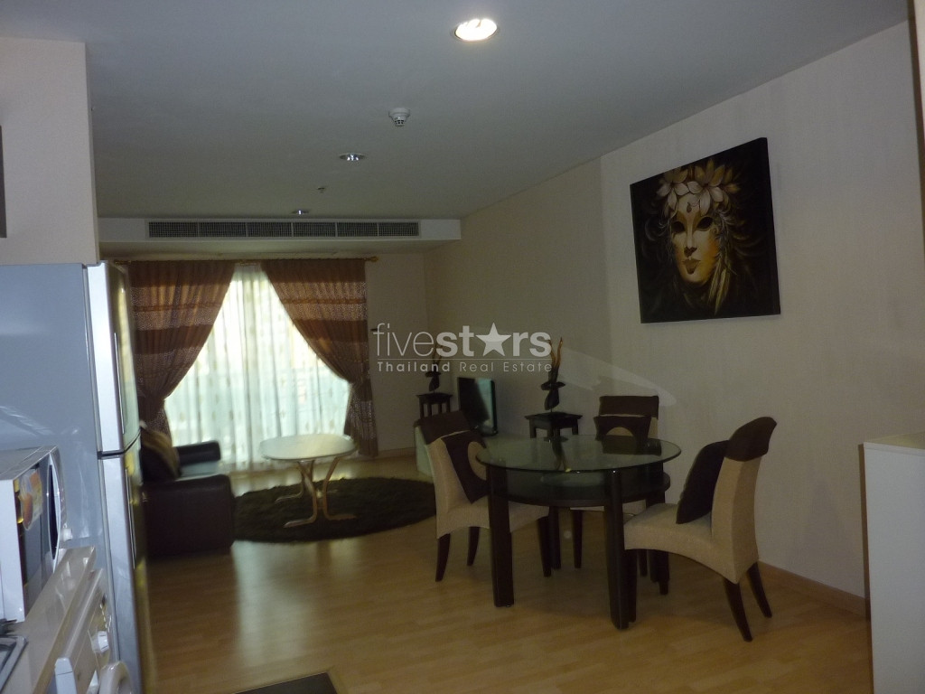 Highrise 2 bedroom condo available, photo 2