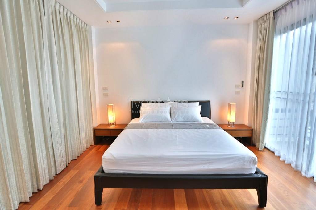 maison moderne avec 4 chambres et piscine privée, photo 7