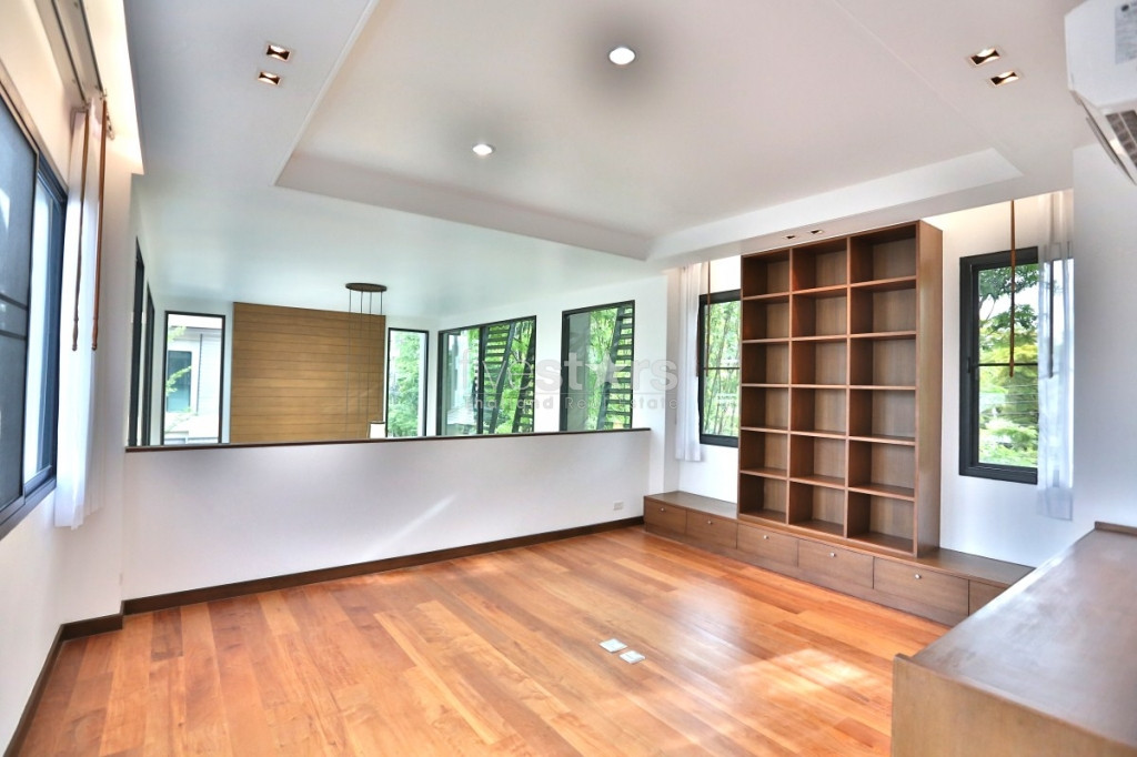 maison moderne avec 4 chambres et piscine privée, photo 5