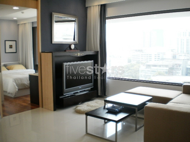 Nice 2 bedroom for rent near MRT Klongtoei
